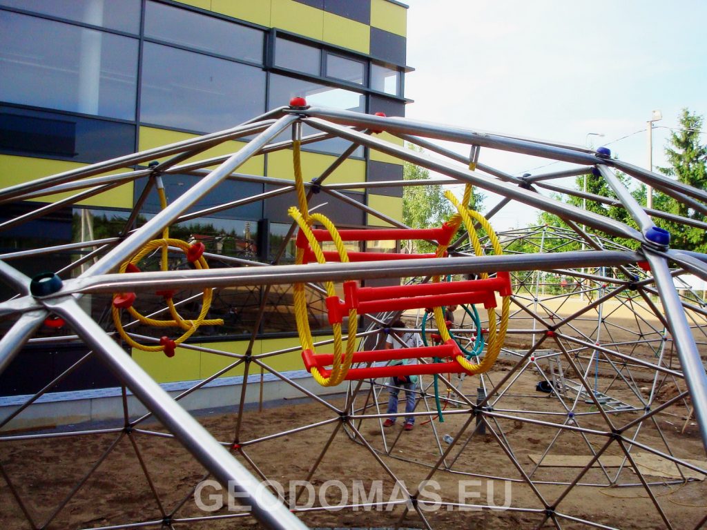28m2 PLAYGROUND Ø6m ICO F4 H3m · 17