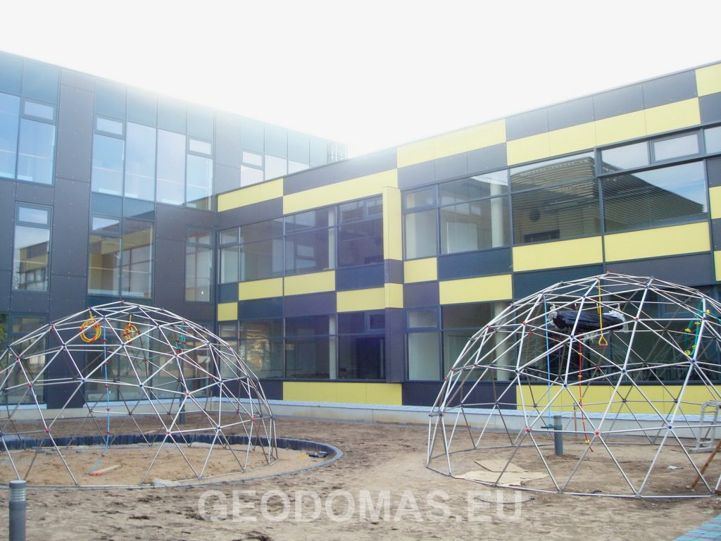 28m2 PLAYGROUND Ø6m ICO F4 H3m · 11