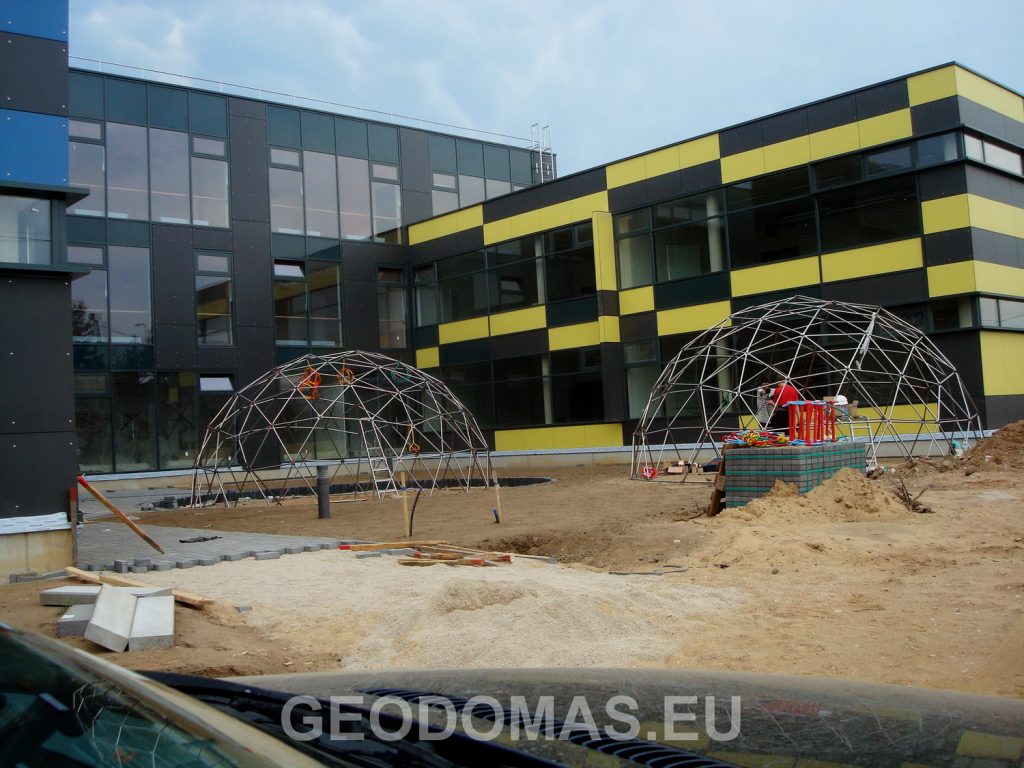 28m2 PLAYGROUND Ø6m ICO F4 H3m · 27