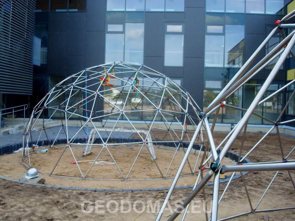 28m2 PLAYGROUND Ø6m ICO F4 H3m · 25