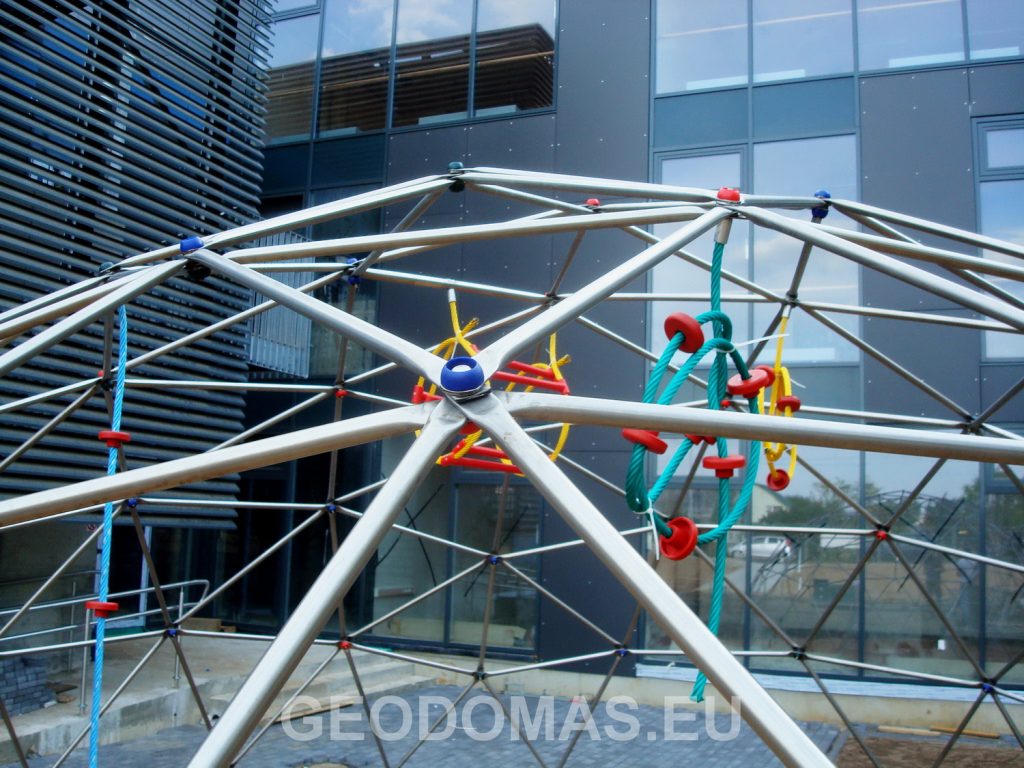 28m2 PLAYGROUND Ø6m ICO F4 H3m · 21